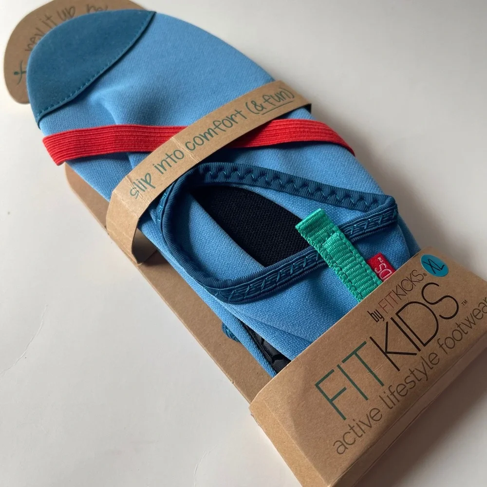 NEW FitKicks Kids Water Shoes XL Blue Slip On Active Lifestyle Footwear